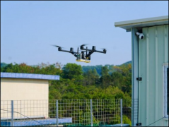 代表到访全球首家将来时代机械人6S店